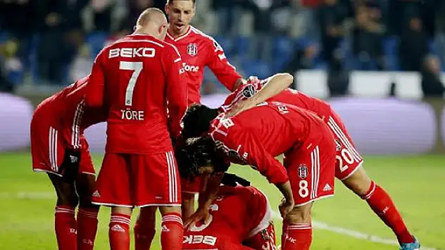 Kasımpaşa'yı Demba Ba yıktı !