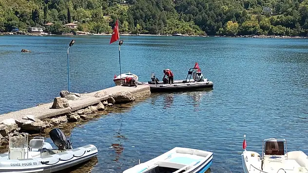 Kastamonu'da batan teknedeki 3 kişiden 2'sinin cansız bedeni bulundu
