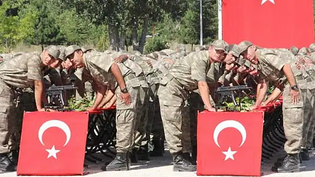 Kastamonu'da bin 800 asker yemin etti