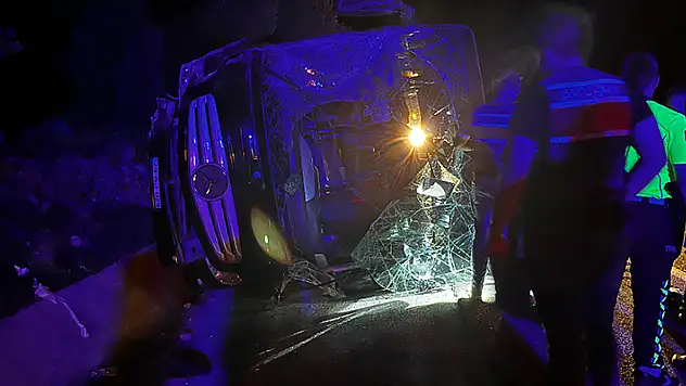 Kastamonu'da yolcu otobüsü devrildi: 10 yaralı
