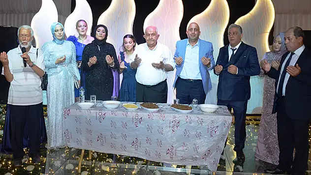 Katırcı ile Gündüz ailelerinin mutlu günü