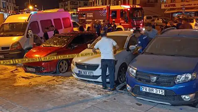 Kavga ettiği babasının arabasını yaktı
