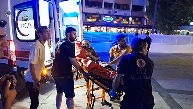 Kavga ettiği kişiyi 100 metre kovalayıp, bıçakladı

