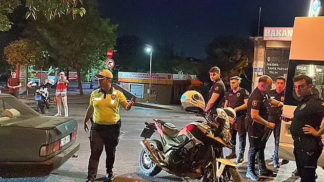 Kavga ihbarına giden gece bekçisi bıçaklandı
