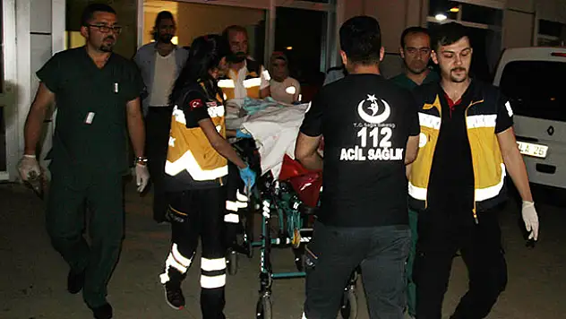 Kavgada satırla başından yaralanan şahsın iki parmağı koptu
