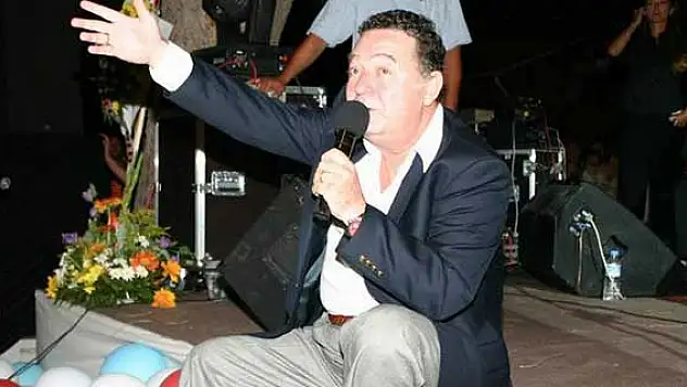 Kayahan bestelerini orada  yapıyordu