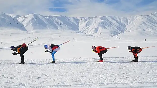 Kayak milli takımlarında yer alacak sporcular belli oldu
