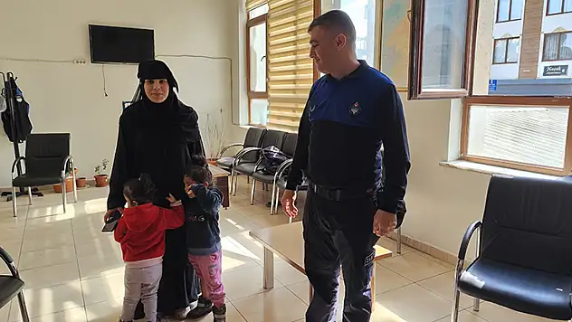 Kaybolan kardeşler bulundu aileye anonsla ulaşıldı
