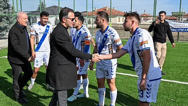 Kaymakam Canpolat, Fuzul Ömeranlıspor'u yalnız bırakmadı
