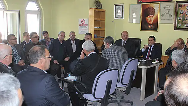 Kaymakam muhtarlarla bir araya geldi