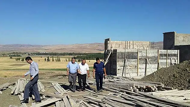 Kaymakam Pektaş, köy gezilerini sürdürüyor