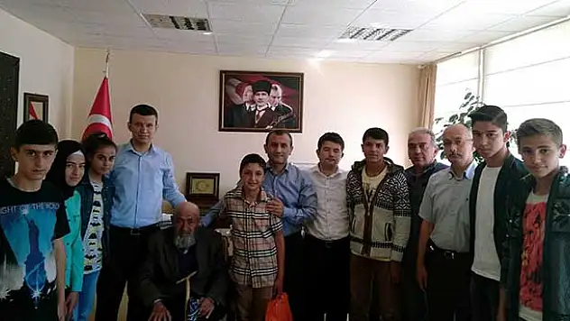 Kaymakam Sonel başarıyı ödülsüz bırakmadı
