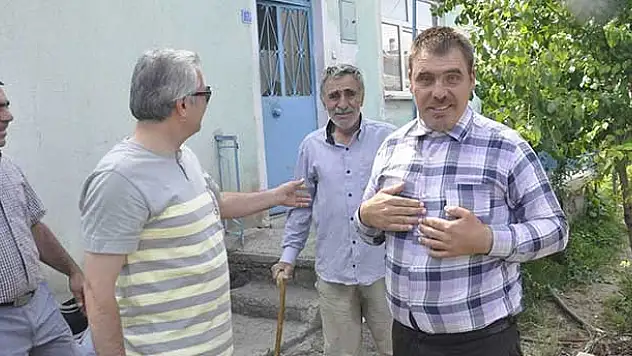 Kaymakam Sonel Engelli Genci Sokaklardan Kurtardı