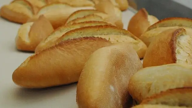Kayseri'de ekmeğe zam: 200 gram somun ekmek 9 TL
