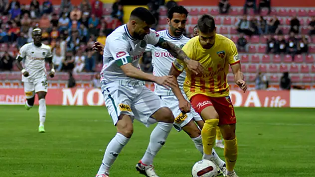 Kayseri'de puanlar paylaşıldı (2-2)