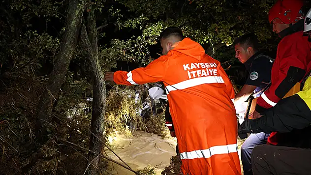 Kayseri'de sağanak sel ve heyelana neden oldu 1 kişi kayıp
