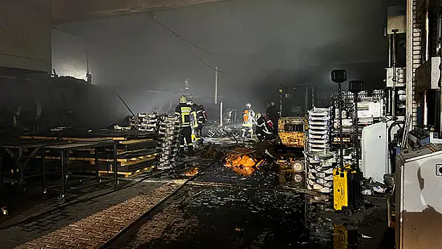 Kayseri'de soba imalathanesinde yangın çıktı
