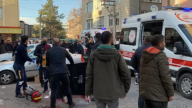 Kayseri'de sokak ortasında dehşet: 2 ölü, 1 yaralı
