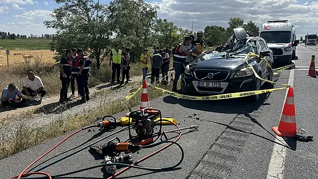 Kayseri'de trafik kazasında 2 kardeş yaşamını yitirdi
