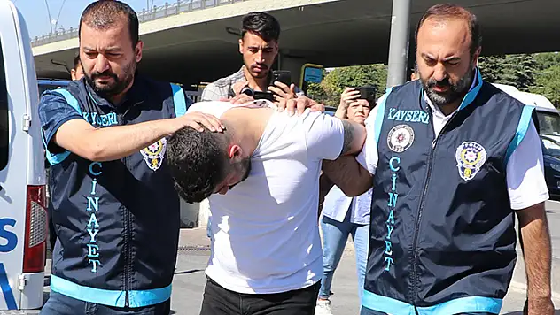 Kayseri'de uzman çavuşu bıçakla öldüren sanığa 15 yıl hapis cezası verildi
