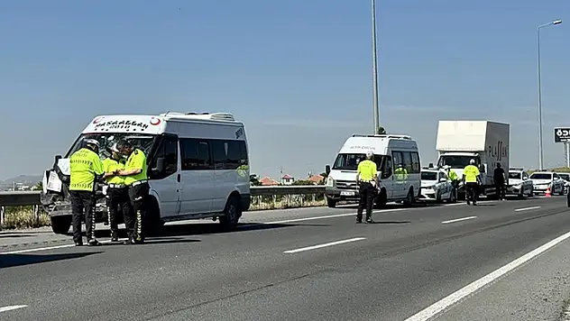 Kayseri'de zincirleme trafik kazasında 10 kişi yaralandı
