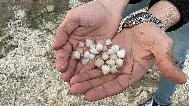 Kayseri ile Yozgat'ta sağanak ve dolu etkili oldu
