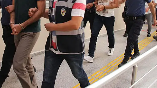 Kayseri merkezli 6 ilde FETÖ operasyonu: 27 gözaltı