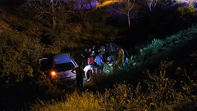 Kayseri'de otomobil, dere yatağına düştü 5 yaralı