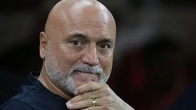Kayserispor'da teknik direktör Hikmet Karaman ile yollar ayrıldı