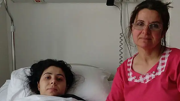 Kazada Parçalanan Bacak Kemiği Ameliyatla Düzeltildi