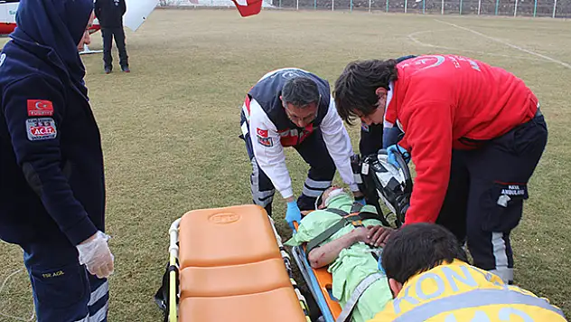 Kazada yaralanan genç helikopterle Konya'ya nakledildi