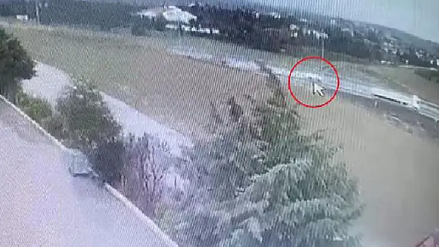Kazada yaşamını yitiren Konyasporlu futbolcu Ahmet Çalık'ın kaza anına ait görüntüler ortaya çıktı
