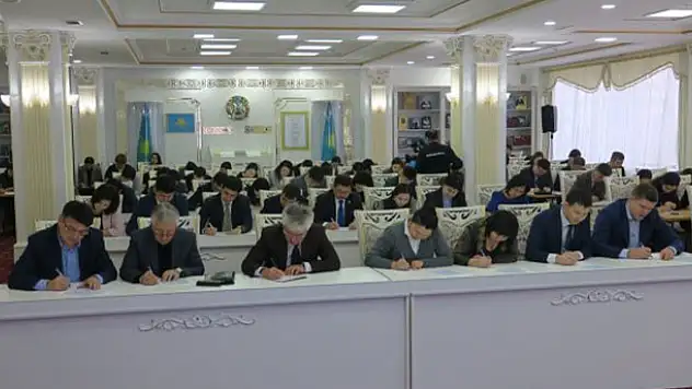 Kazakistan'da ilk kez Latin alfabesinde yazım yapıldı