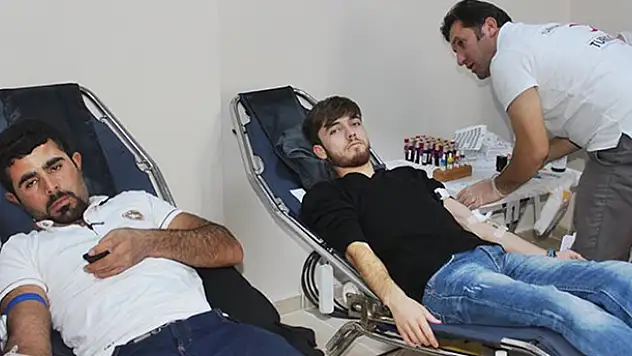 Kazım Karabekir MYO'da Öğrenciler Kan Bağışında Bulundu