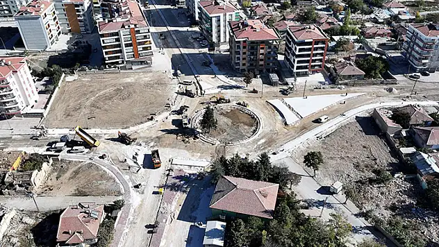 Keçeciler Caddesi'nin yeni etap yol yenileme ve düzenleme çalışmalarını başladı