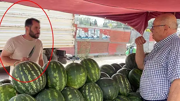 Kelek karpuzu iade etmek istedi! Pazarcı bıçakla karşı çıktı
