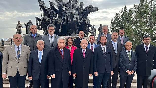 Kemal Kılıçdaroğlu, kanaat önderleri ve STK temsilcileri ile buluştu