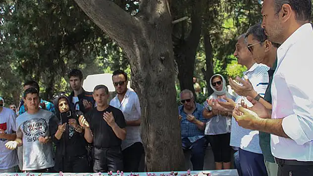Kemal Sunal mezarı başında anıldı