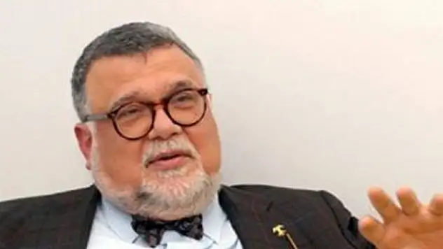 Kenan Evren'in cenazesinde ilginç çelenk