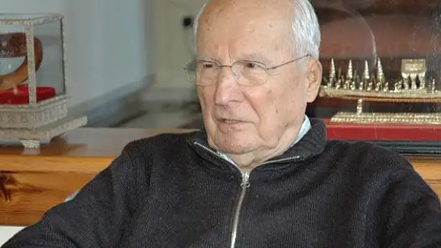 Kenan Evren'in cenazesine AK Parti'den katılım olacak mı?