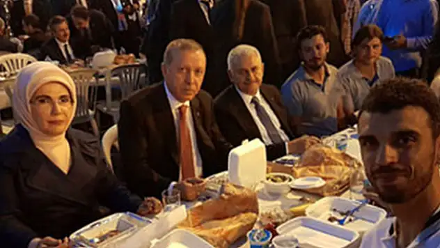 Kenan Sofuoğlu'ndan anlamlı paylaşım