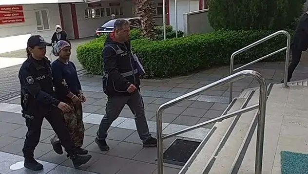 Kendisine para vermeyen kadını bıçaklayan dilenci tutuklandı
