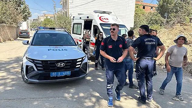 'Kepçe operatörü enkaz altında kaldı' ihbarı ekipleri alarma geçirdi