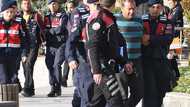 Keserli komşu cinayeti sanığının 'akıl sağlığı yerinde' çıktı
