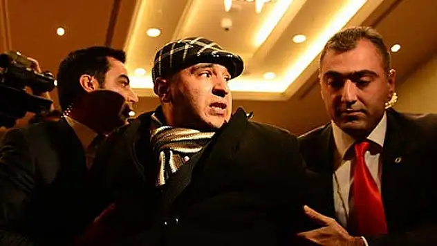 Kılıçdaroğlu'na ayakkabılı saldırıda bulunan kişi, serbest bırakıldı