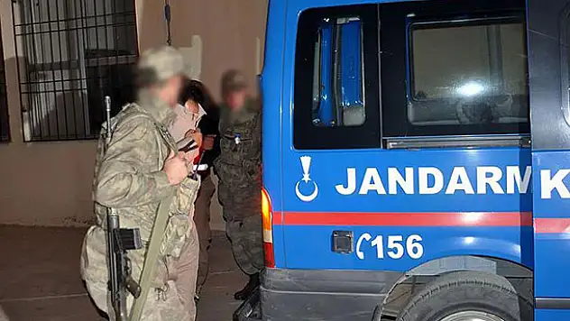 Kilis'teki DAEŞ operasyonunda 2 tutuklama 19 sınır dışı