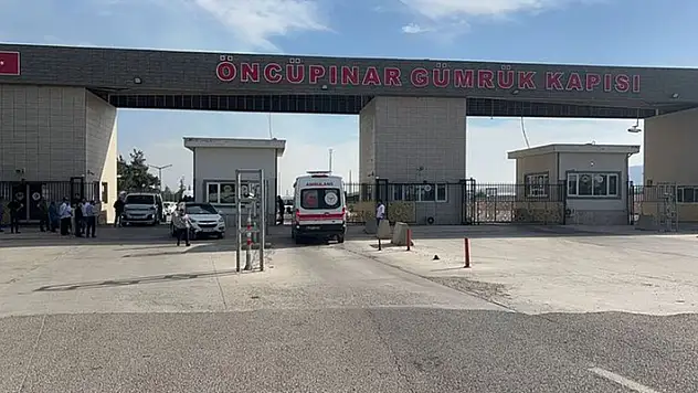 Kilis'teki Öncüpınar Sınır Kapısı bölgesine 5 roket düştü