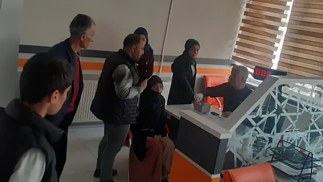 Kimliğini kaybeden seçmenler soluğu nüfus müdürlüklerinde aldı
