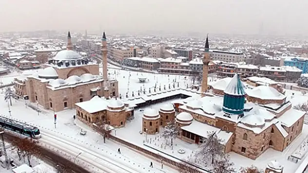 Kimse bu kadar çabuk beklemiyordu... Türkiye'ye ilk kar yağışı için tarih verildi! 