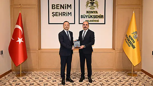Kırgız Cumhuriyeti Ankara Büyükelçisi Ruslan Kazakbaev, Başkan Altay'ı ziyaret etti 